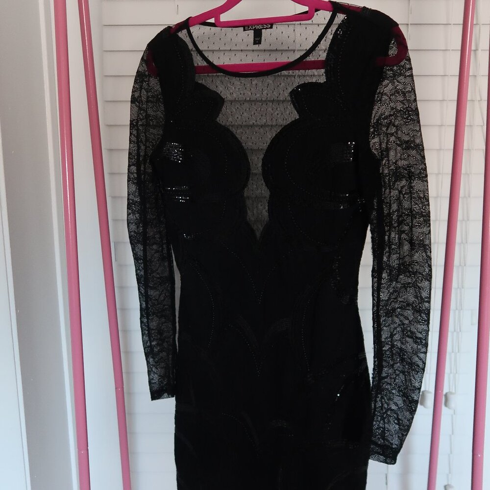 🖤✨ Black Lace & Jeweled Express Dress – Elegant & Fitted ✨🖤